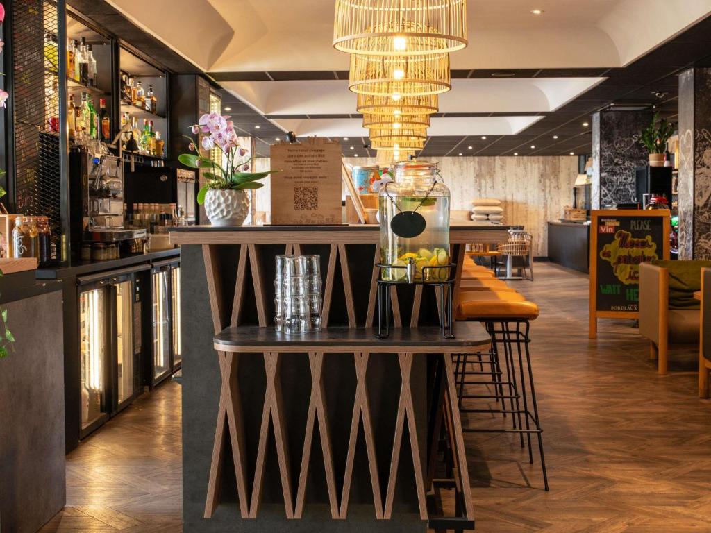 Bar/lounge
