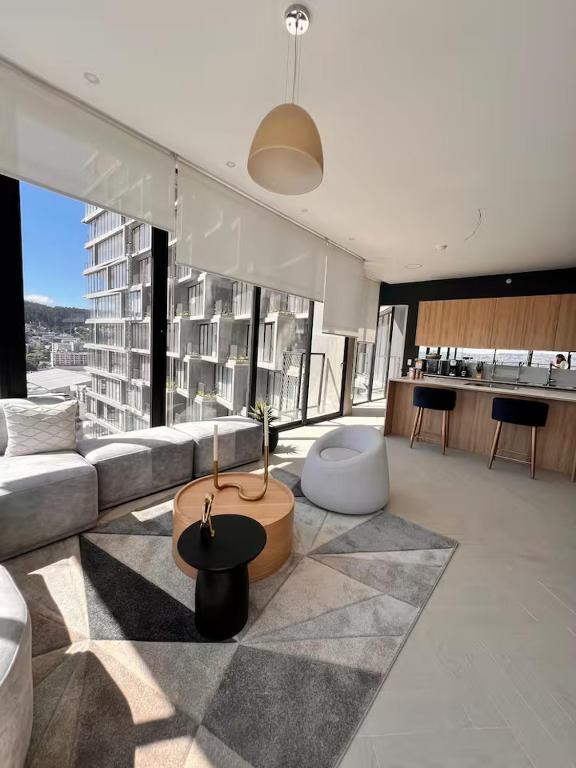 LUXURY APARTMENT WITH CITY VIEW 2bed - 2