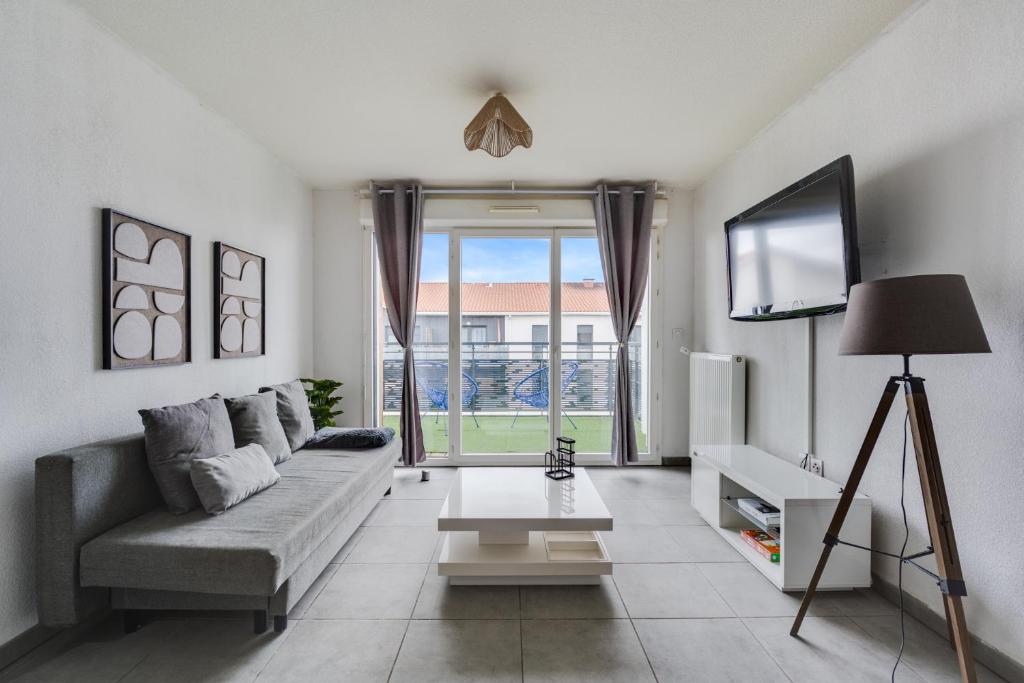 Ô Bon Vivre - Vidéo-projecteur, Wifi, Netflix inclut, Terrasse - 1