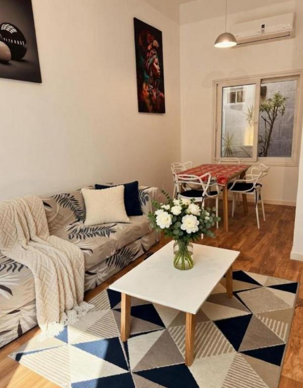 Charming Private House in Recoleta Quiet & Central - 1