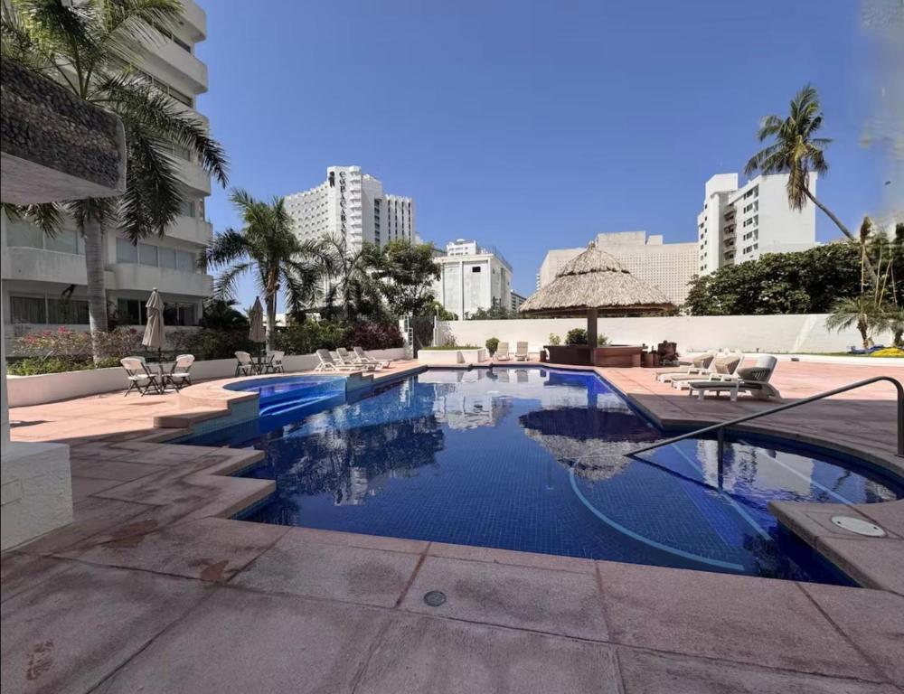 Costera Acapulco, Club Deportivo - 3