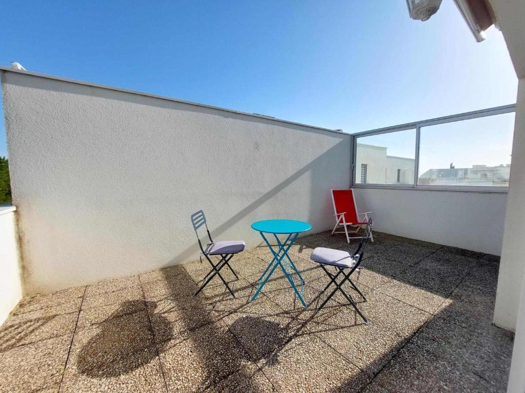 T2 rénové au cœur de Royan - FR-1-550-96 - 5