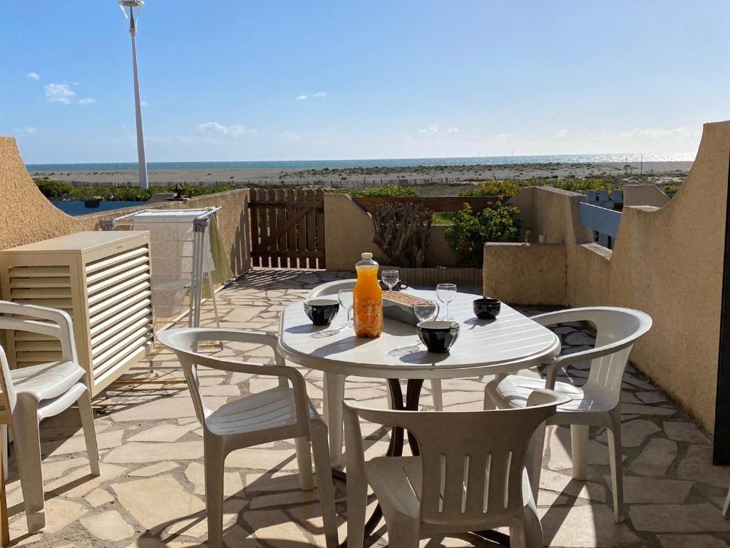 Villa T3 Mezzanine, 6 pers., Accès plage, Parking, Animaux admis - FR-1-798-39 - 1