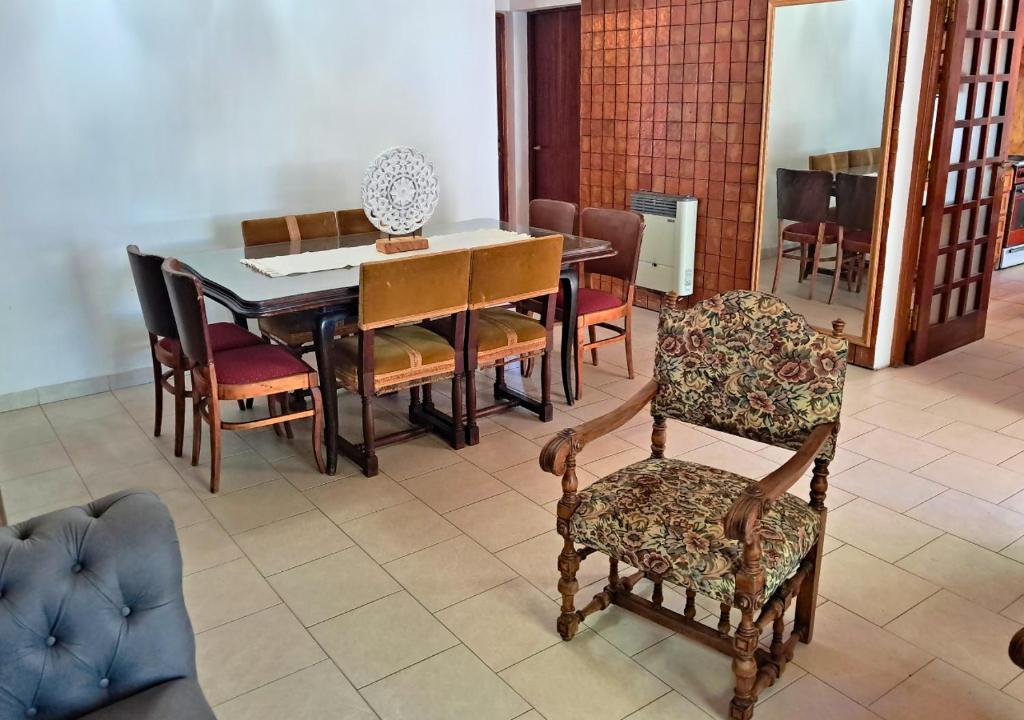 El Refugio Casa céntrica con patio, parrilla y cochera en San Rafael - 2