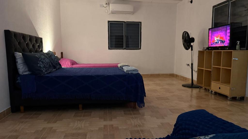 ApartWestern - 5