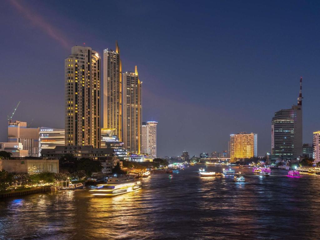 ทัศนียภาพภายนอกโรงแรม