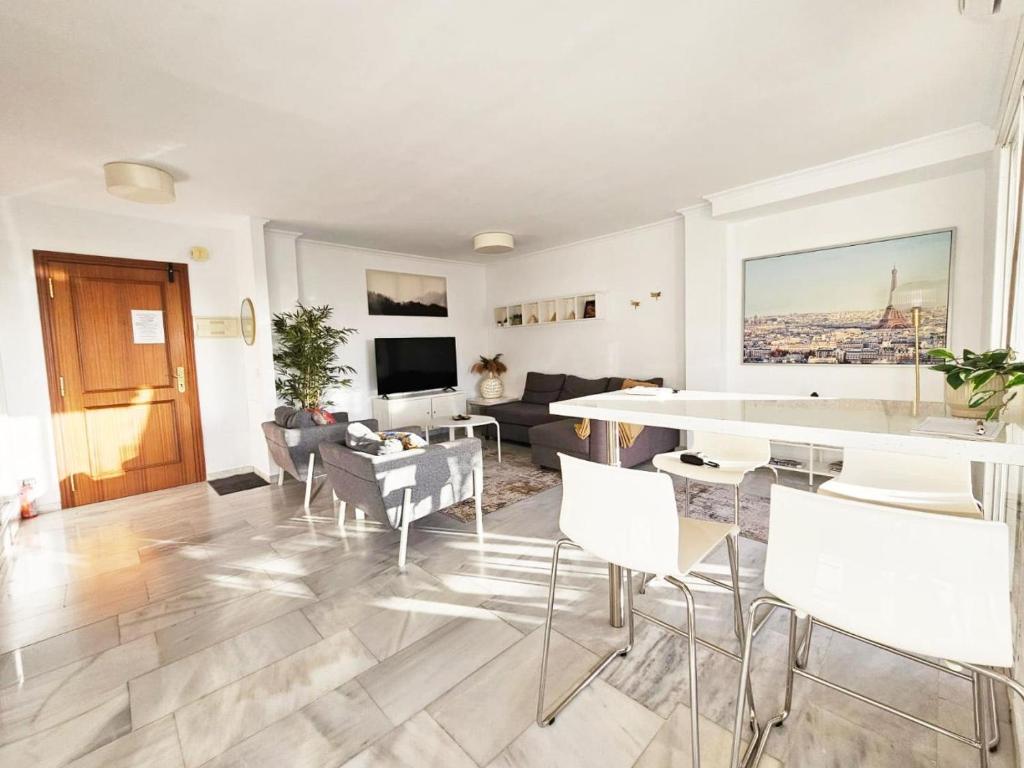 Torrequebrada Sea View, 2 Bed - 2