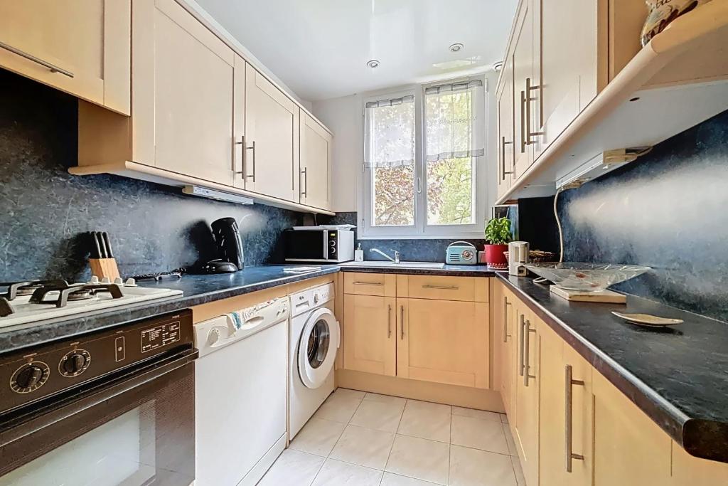 Spacious 2-room apartment near Nation - 3