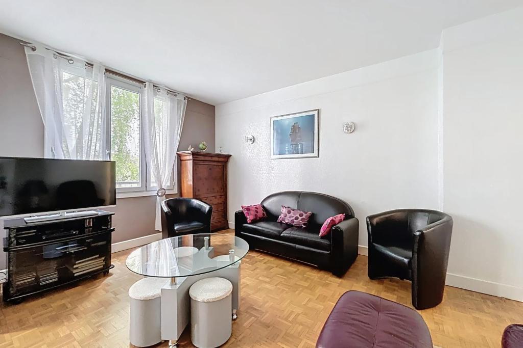 Spacious 2-room apartment near Nation - 1