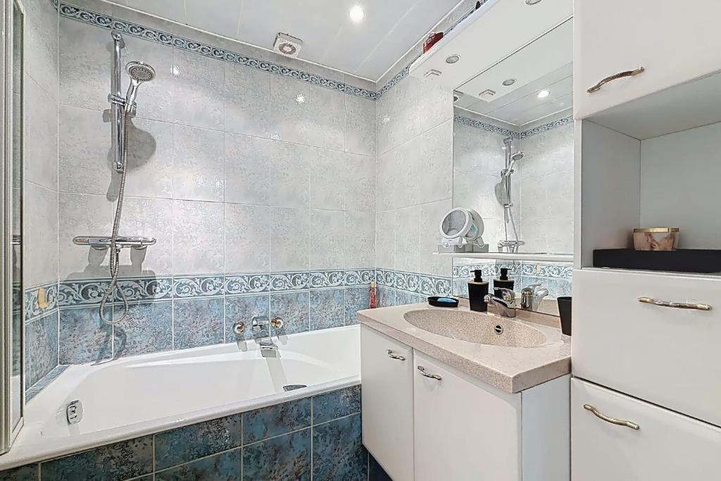 Spacious 2-room apartment near Nation - 5