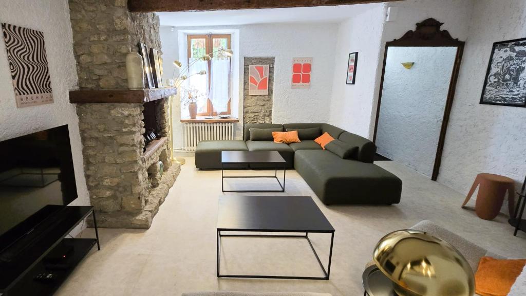 Maison au pied de la Cité médiévale - 2