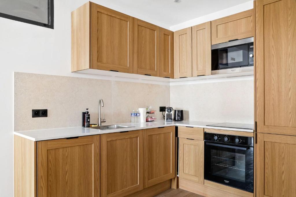 TheBlueStay 266 - Stunning AC Apartment - 5