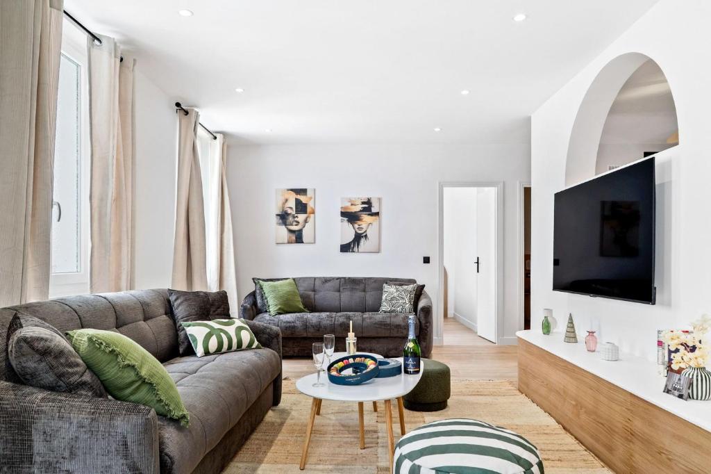 TheBlueStay 266 - Stunning AC Apartment - 1