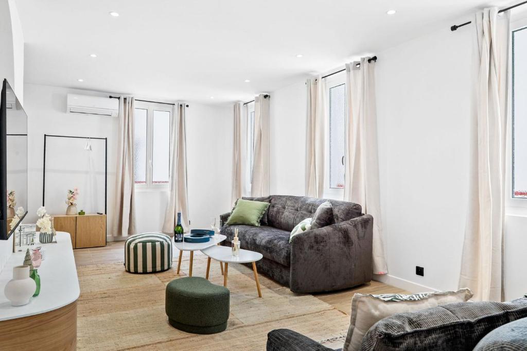 TheBlueStay 266 - Stunning AC Apartment - 2