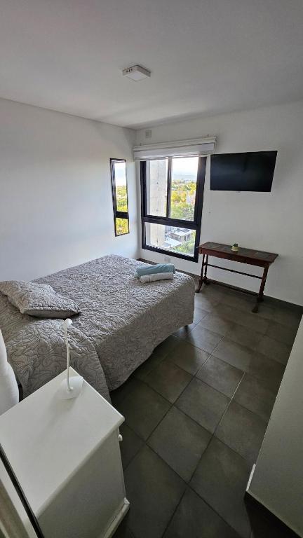Departamento con vista a la Cordillera, Balcón y Garaje - 2