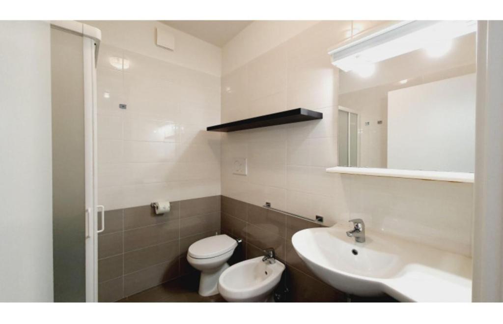 Seaside accommodation with terrace - 4