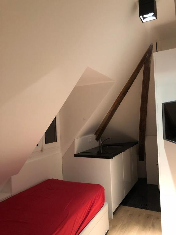 Small studio in the middle of Saint-Germain - 3