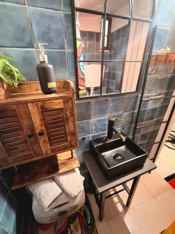 Tiny studio, rustic style, historic center - 3