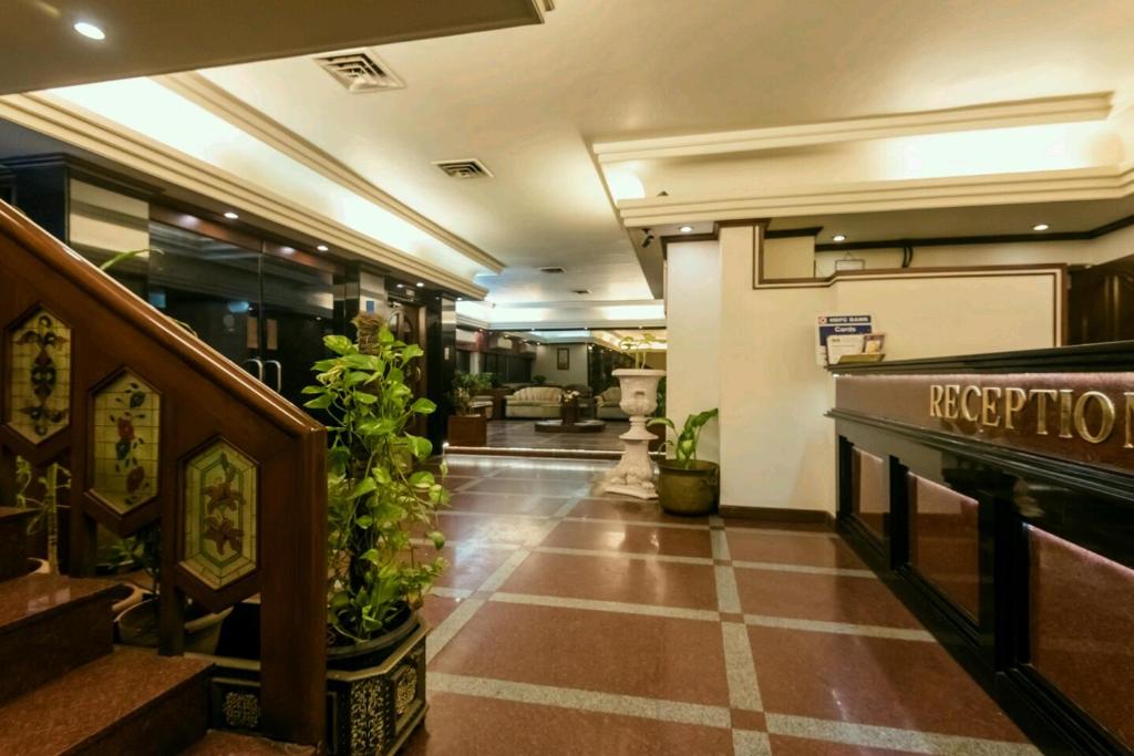 Exterior view, Hotel Mogul Palace in Mumbai