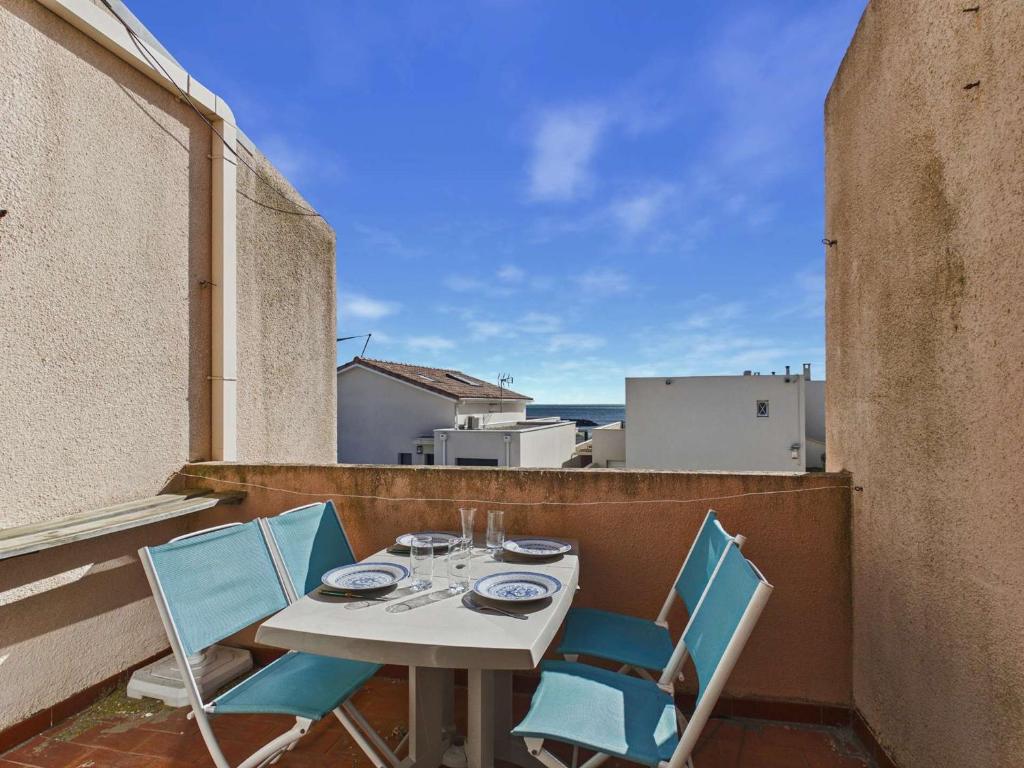 Appartement T2 à 150 m de la plage avec terrasse et parking privé - 2