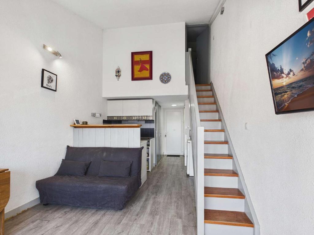 Appartement climatisé 2 pièces à 160m de la plage avec terrasse, parking privé et proche commerces - 3