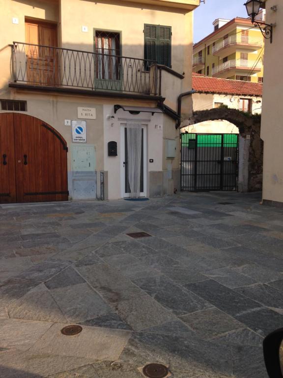 Andora, center, beach, all within walking distance - 3