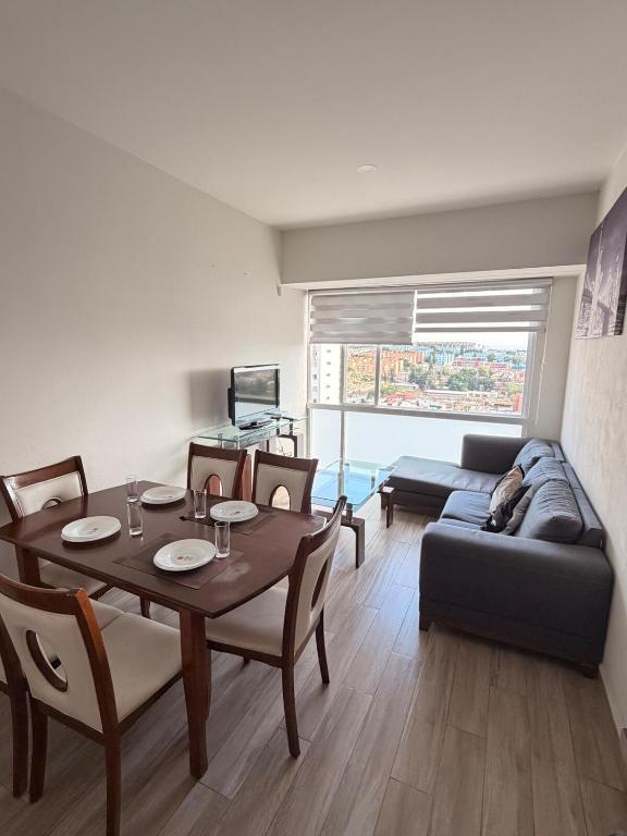 Luxury Apartment Near Arena GDL, Swimming Pool - 3