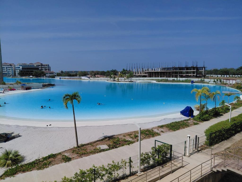 Apartamento con laguna de aguas cristalinas - 1