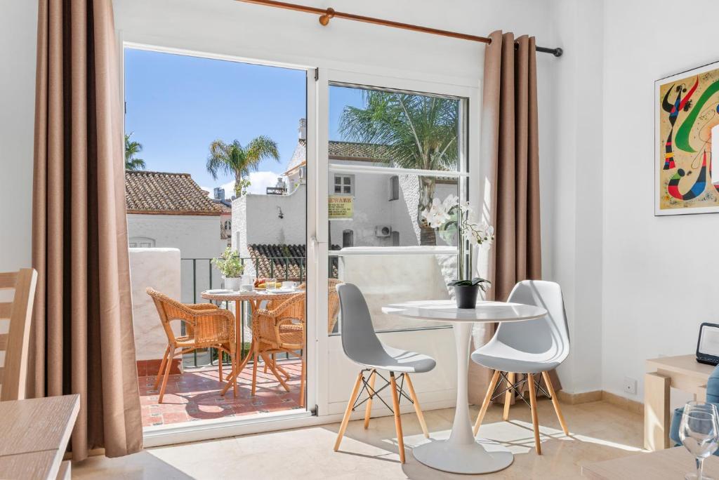 Cozy 1 Bedroom in Estepona Benavista - 4