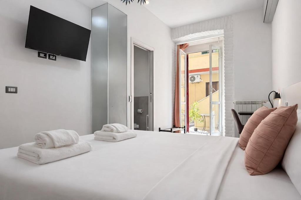 Stylish 3BR in Artsy Pigneto 2 Min to Metro - 1