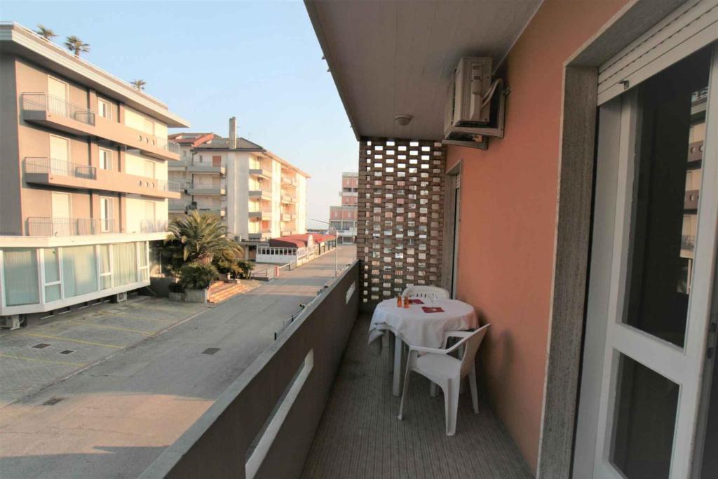 Apartments with A - C in Jesolo 54975 - 1