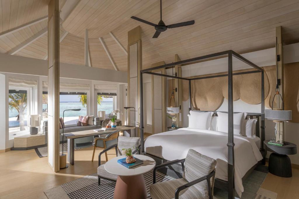 Four Seasons Resort Maldives at Kuda Huraa — Hotel rooms in Kaafu Atoll, Kaafu