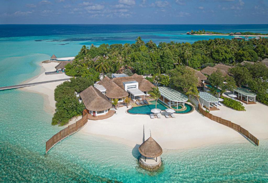 Four Seasons Resort Maldives at Kuda Huraa — Hotel building in Kaafu Atoll, Kaafu