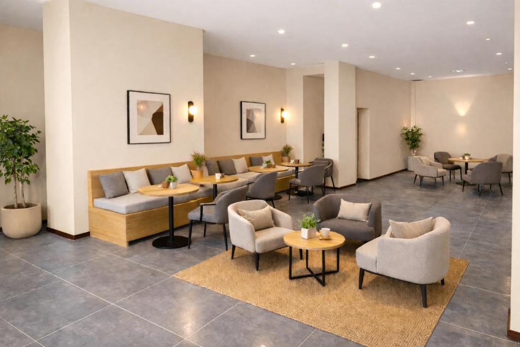 Harmony Hotel フロント・ロビー