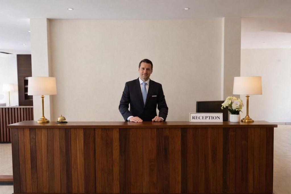 Harmony Hotel フロント・ロビー