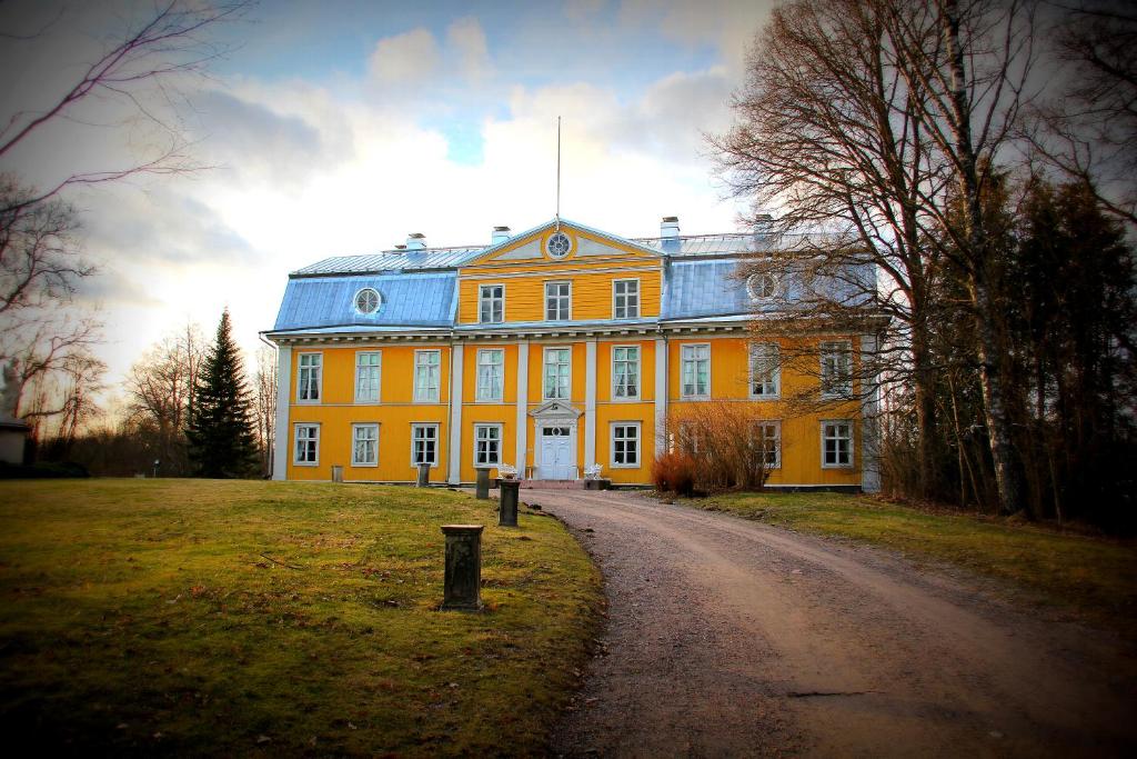 Mustion Linna / Svartå Manor