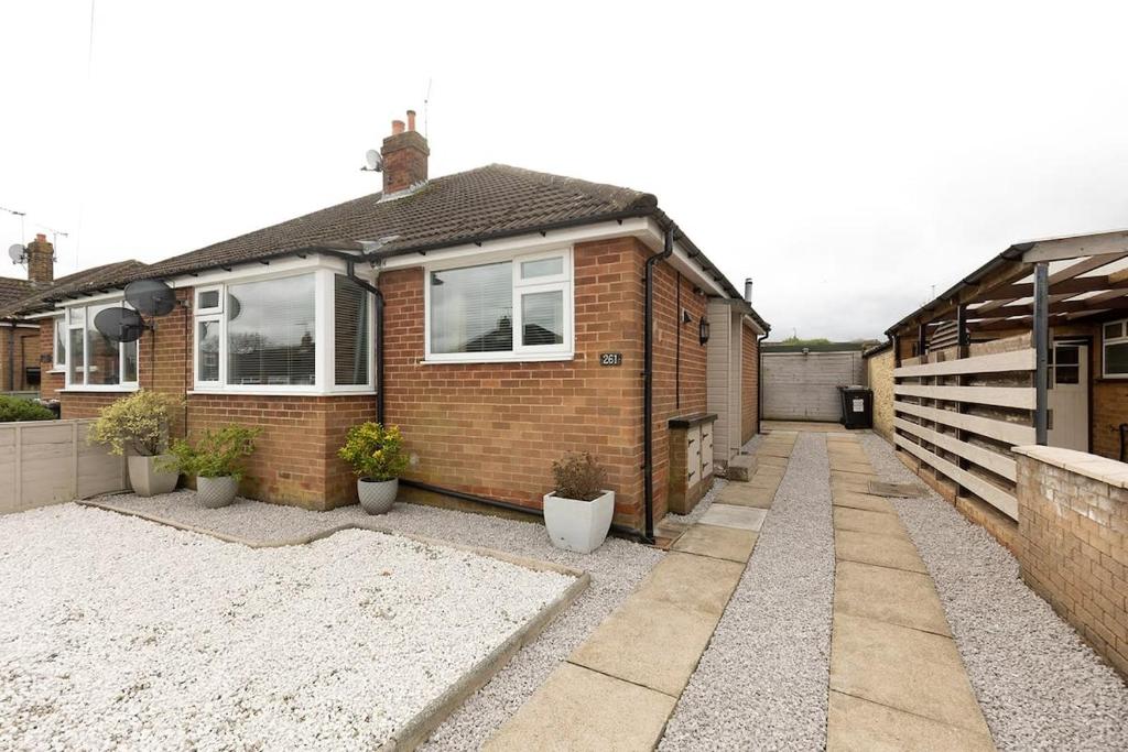 Woodfield Road, Harrogate photo 8