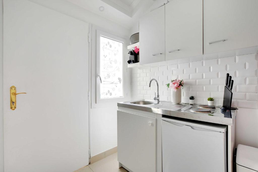 Charming Studio for 2 – Near Voltaire & 11th Arr Town Hall, Paris - 5