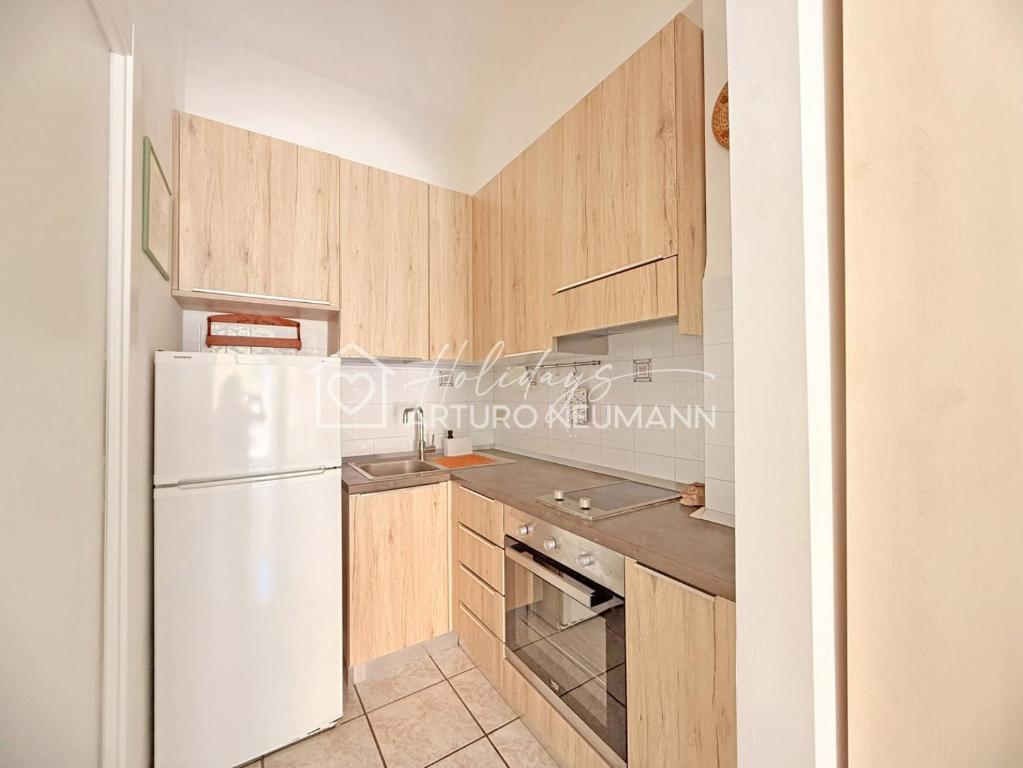 882 - Appartamento molocale in centro a Sirolo con aria condizionata, ottima posizione - - SPIAGGIA WHITE BEACH CLUB OMAGGIO dal lun al ven FINO AL 02-08 - 2