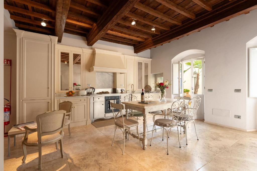 Keys of Italy - Proconsolo-Chic Loft by the Duomo - 3