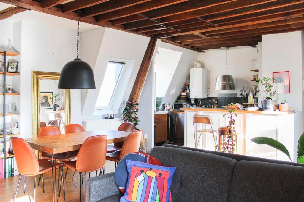 Charming 66 sqm attic flat Paris - 3