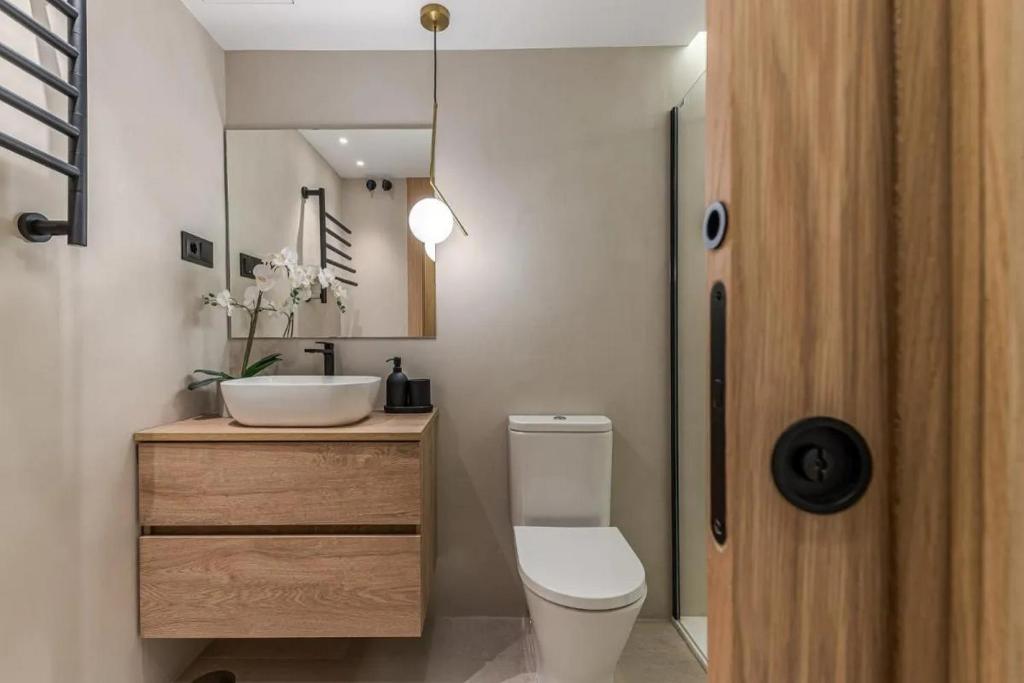 Sunset Haven Budva - Private Jacuzzi & Sauna - 5