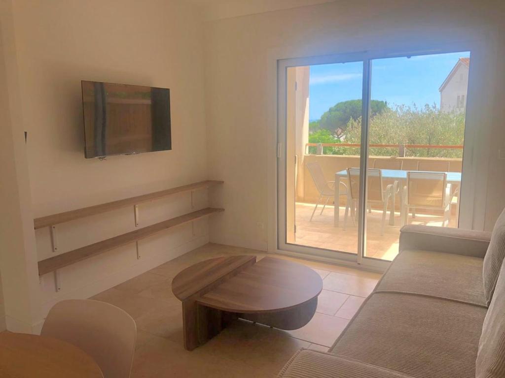 Appartement 6 personnes, grande terrasse vue mer et balnéo - 3
