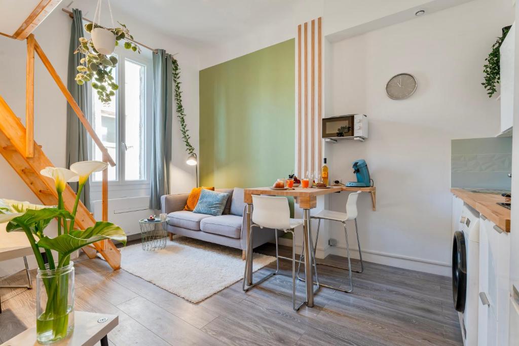 Le Garibaldi 2 - OFFRE SPÉCIALE LANCEMENT - Idéal Couple en Quête d'un Pied à Terre Confort - Animaux Acceptés - 5min à pied du Port - CENTRE VILLE - Commerces - Plage 10min en voiture - WIFI HD - 2