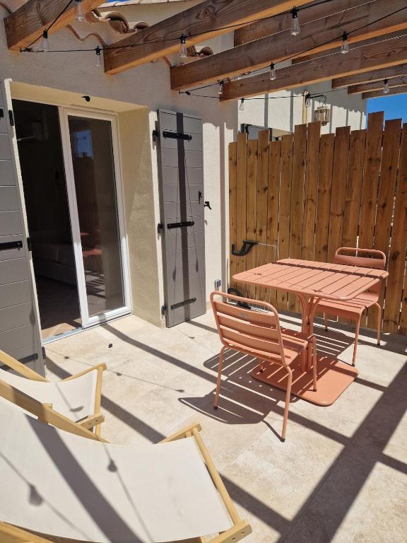 Studio 2 personnes avec terrasse vue mer - 2