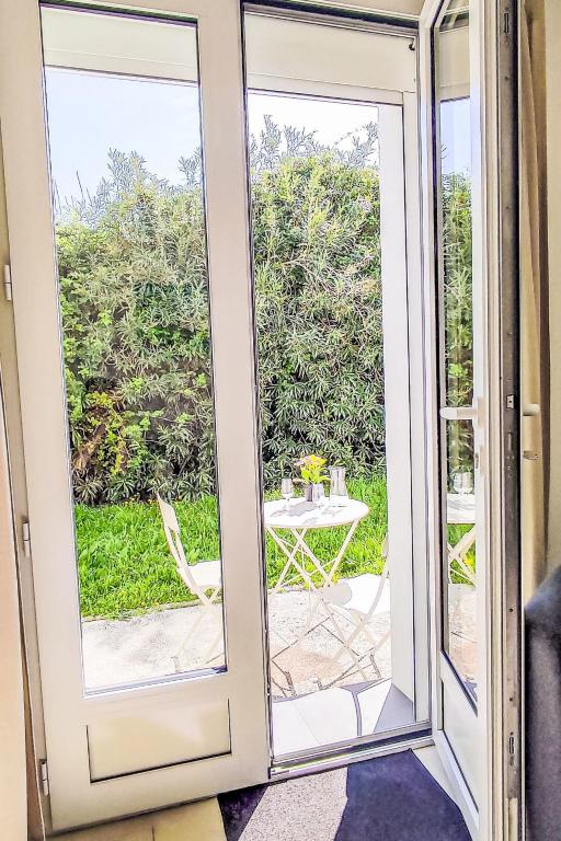 Apartment Le Perregaux by Interhome - 2