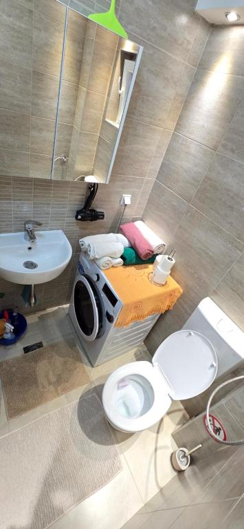 Urban Pool & Relax Apartment - 4