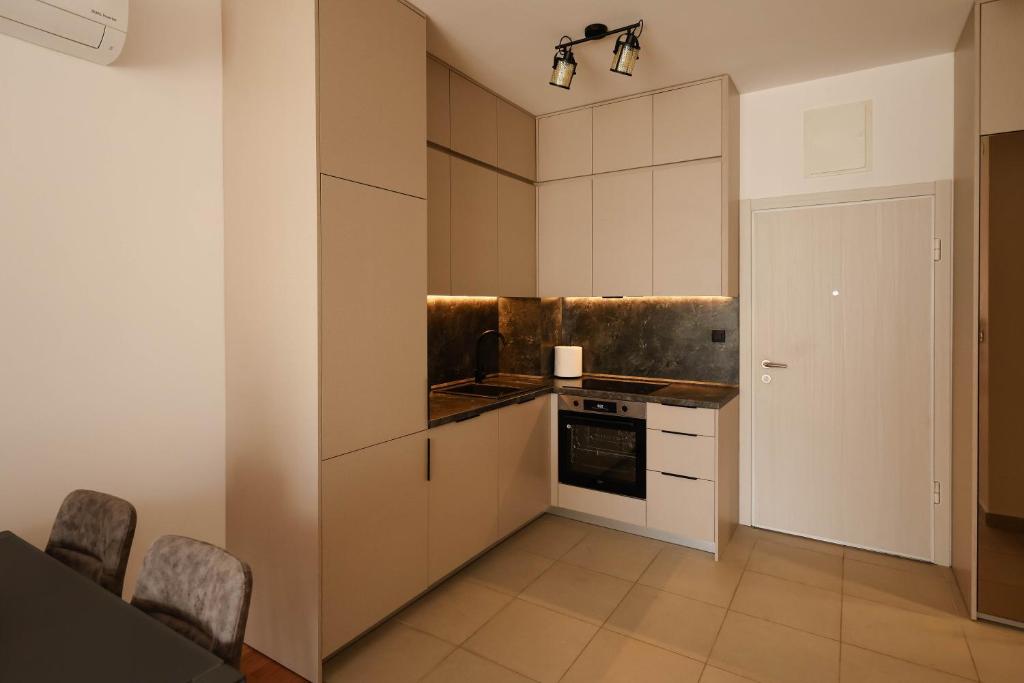 Adria Gold - Bayview - Luxury - 4