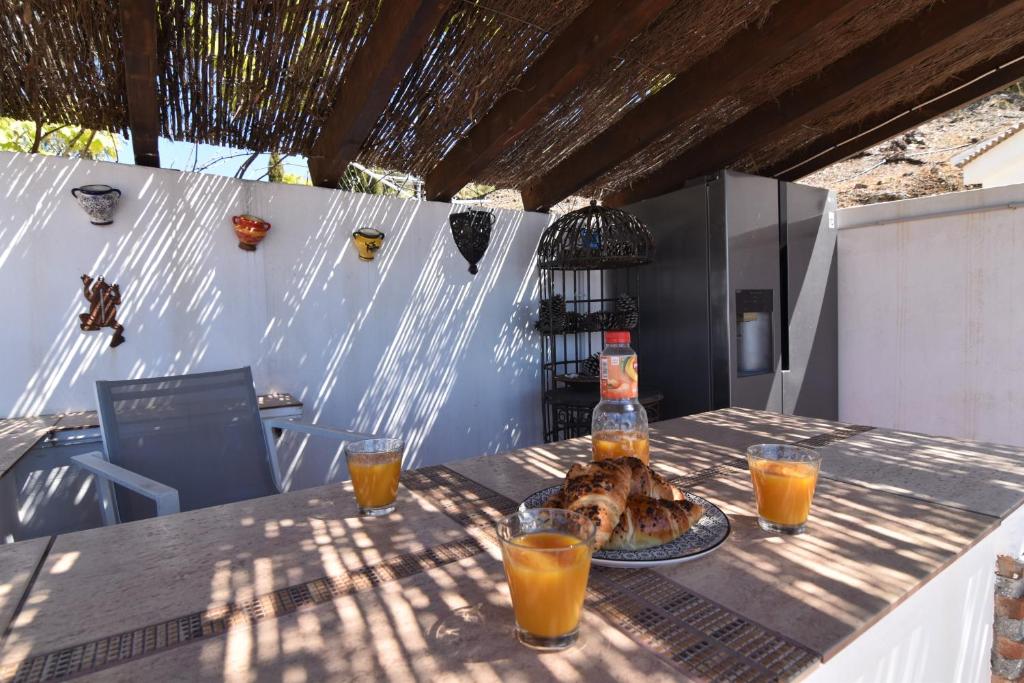 Casa Delfin! Large villa with private pool & sea and mountain views - 2