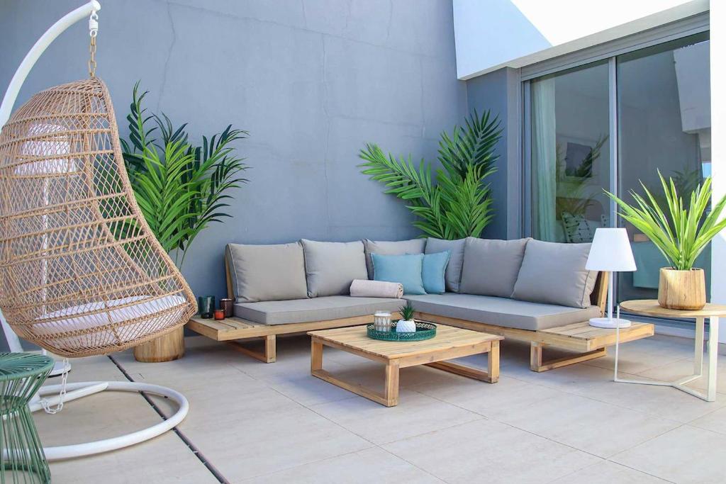 Vanian Gardens Penthouse - 3